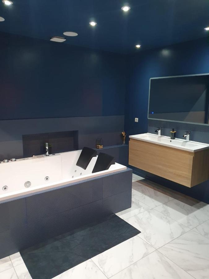 La Suite - Loft Spa Tavernes ภายนอก รูปภาพ